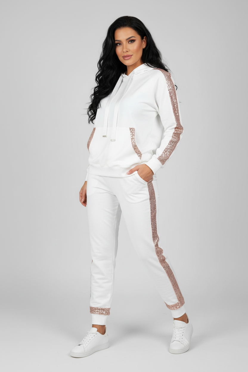 Comfortabel dames setje met capuchon en decoratieve details