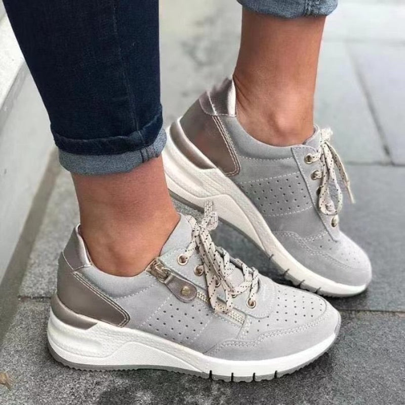 Comfortabele stijlvolle damessneakers