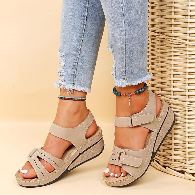 Dames Sandalen met Wedge Hak en Klittenband Sluiting voor Comfort