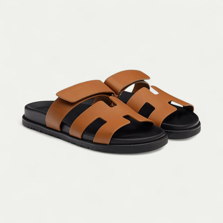 Dames Slide Sandalen met Moderne Sleek Uitsnijdingen en Comfort