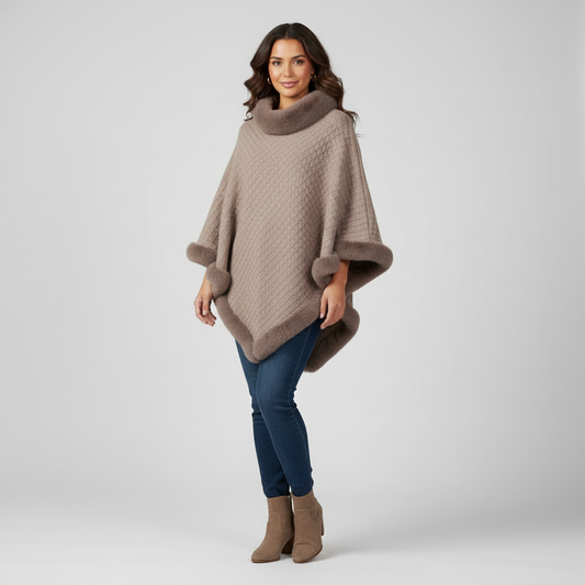 Elegante dames poncho met zachte bontafwerking