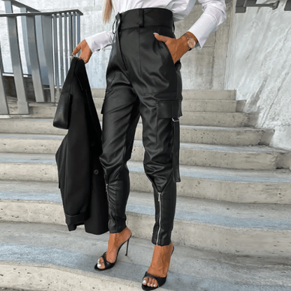 Elegante en Veelzijdige Leren Cargo Broek