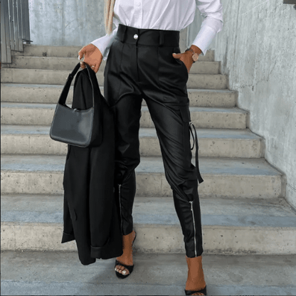 Elegante en Veelzijdige Leren Cargo Broek