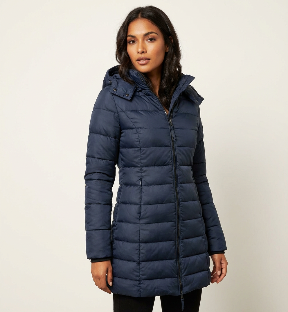 Elegante gewatteerde damesjas met capuchon
