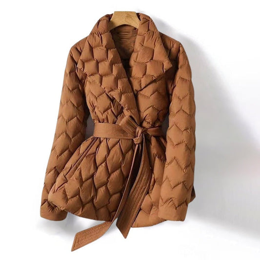 Elegante gewatteerde damesjas met ceintuur