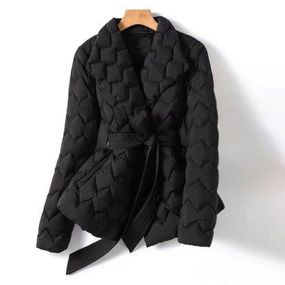 Elegante gewatteerde damesjas met ceintuur