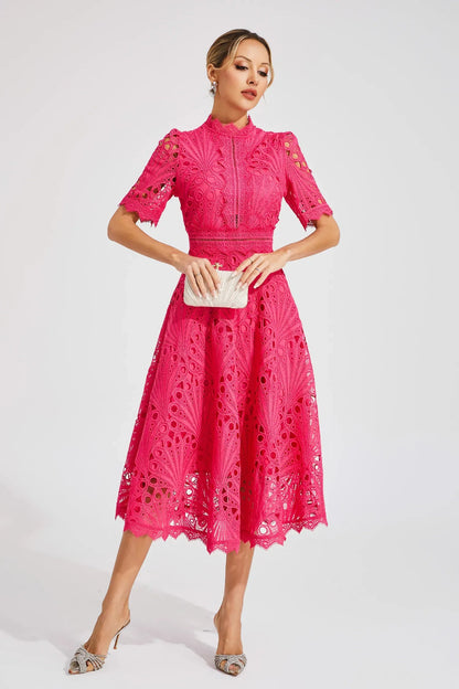 Elegante kanten midi jurk met verfijnde details