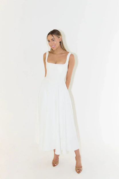 Elegante midi damesjurk met vierkante halslijn