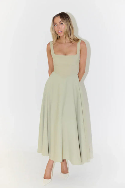 Elegante midi damesjurk met vierkante halslijn
