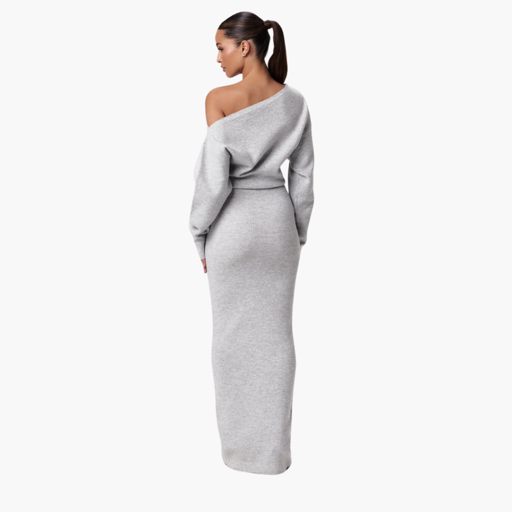 Elegante off-shoulder gebreide maxi jurk met asymmetrische halslijn