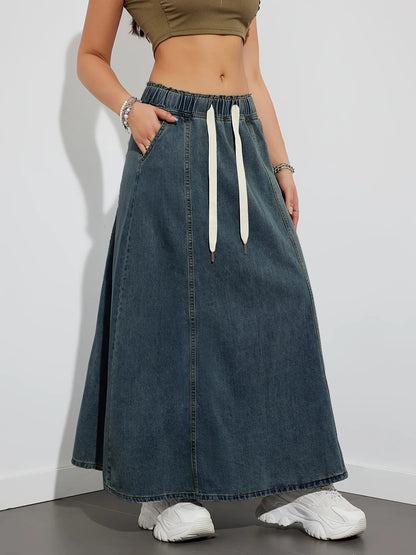 Flatterende denim maxi rok met elastische taille – Arielle