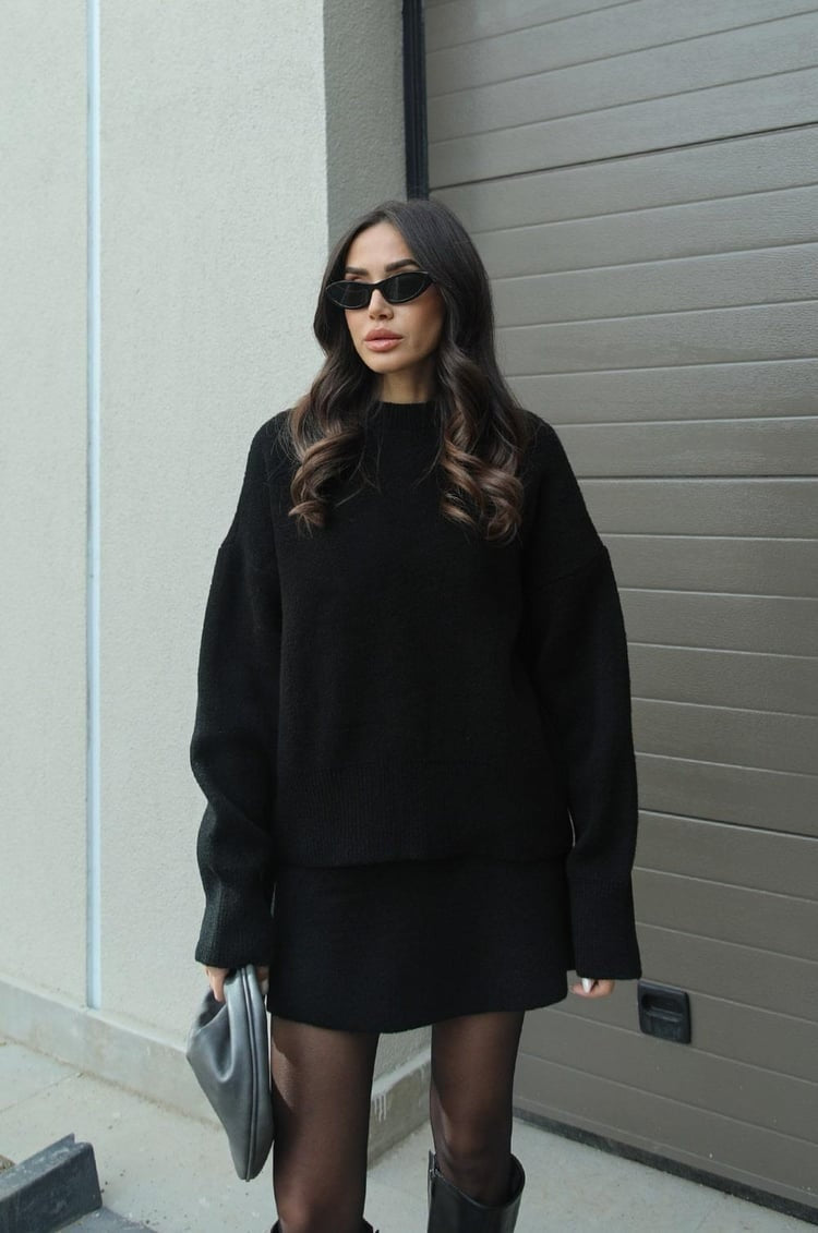Gebreide tweedelige dames set met oversized trui en rok