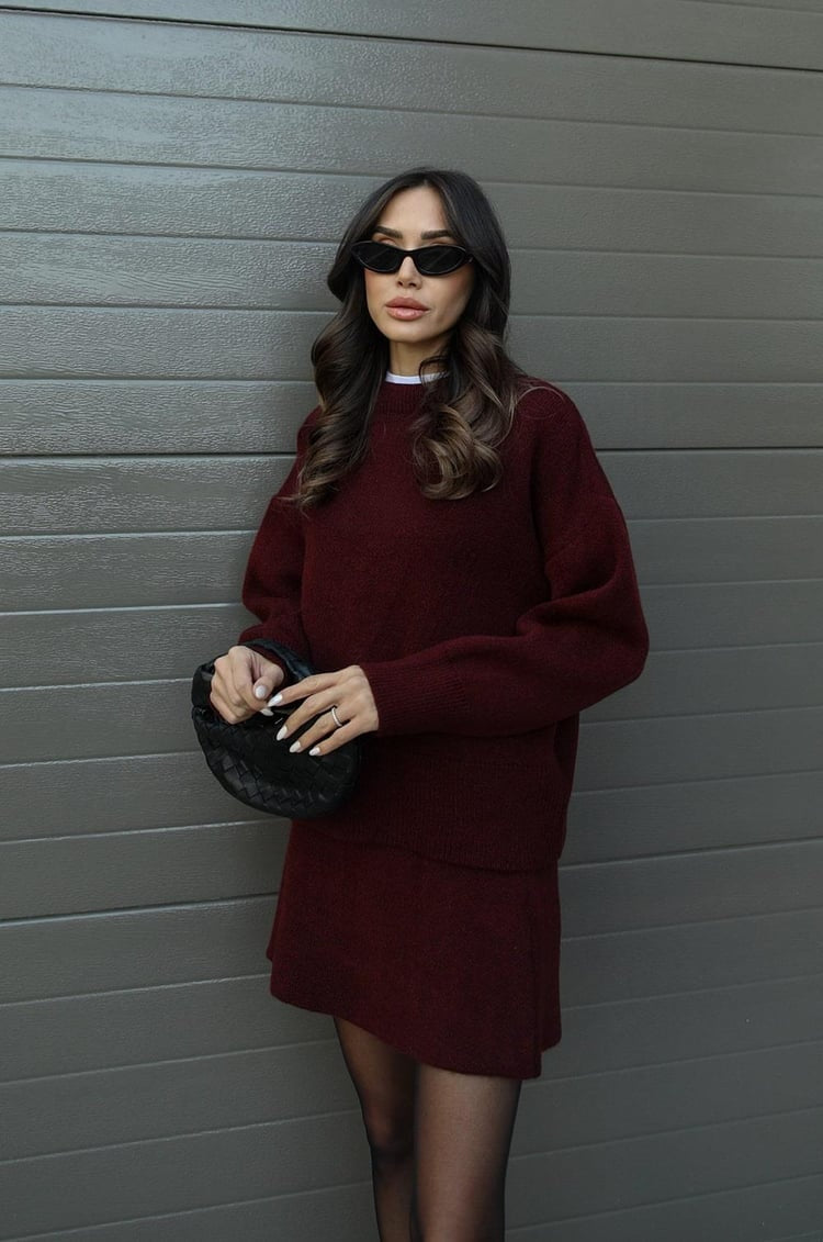 Gebreide tweedelige dames set met oversized trui en rok