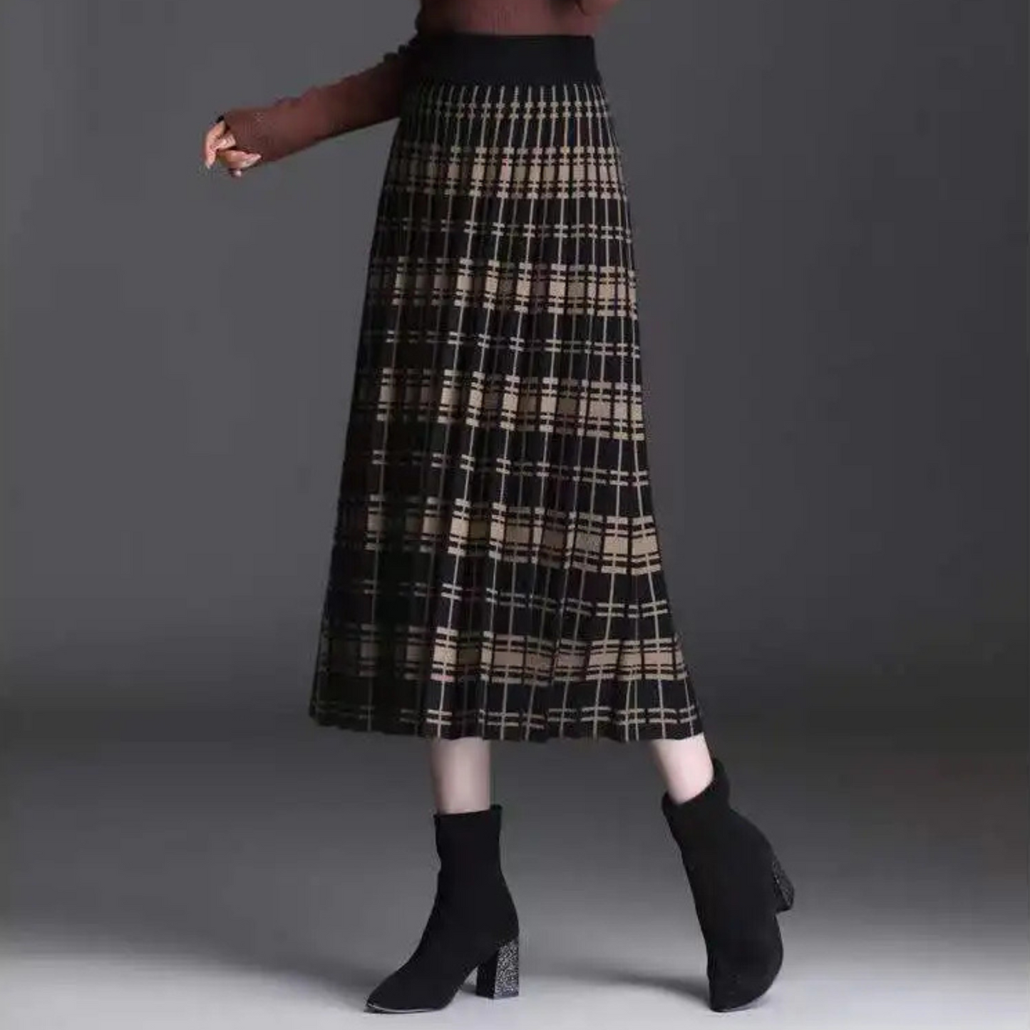 Geplooide midi rok met ruitpatroon – Elara