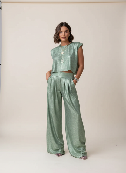 Glanzende two-piece set met cropped top en wide-leg broek – Alina