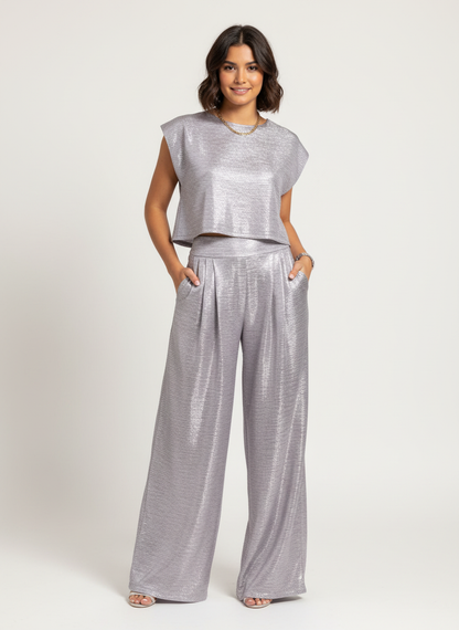 Glanzende two-piece set met cropped top en wide-leg broek – Alina