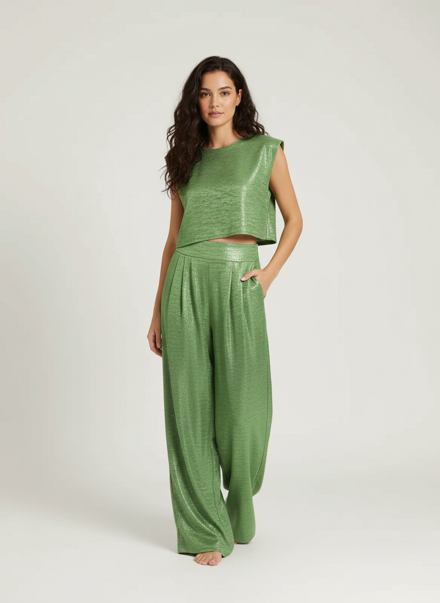 Glanzende two-piece set met cropped top en wide-leg broek – Alina