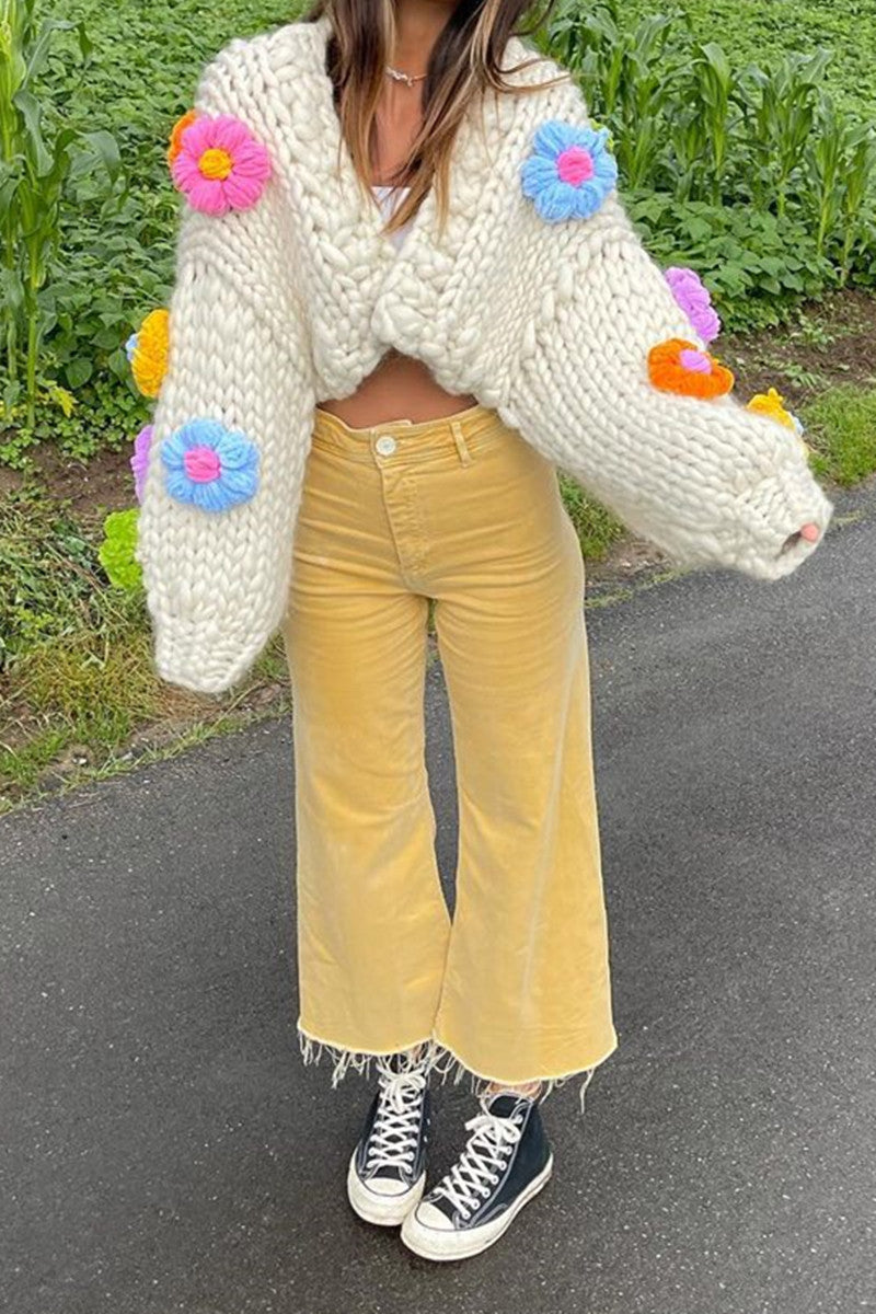 Handgebreide Bloemen Cardigan met Ballonmouwen en Zachte Knit