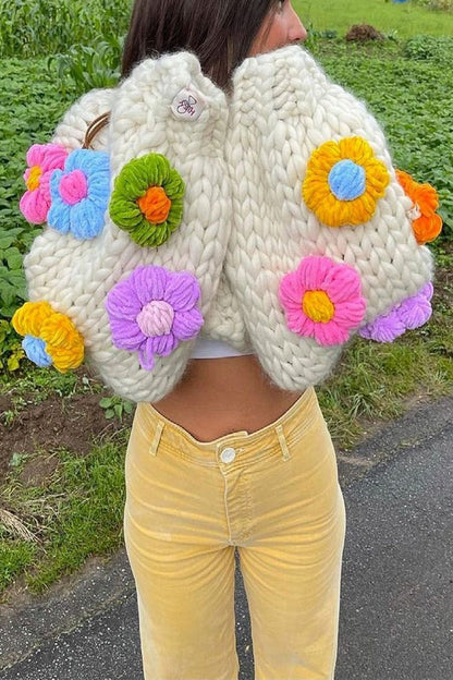 Handgebreide Bloemen Cardigan met Ballonmouwen en Zachte Knit