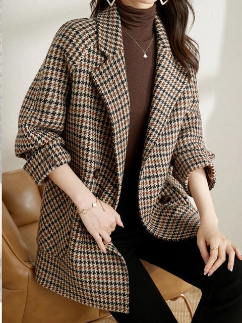 Lineva | Elegante Geruite Warme Jas voor dames