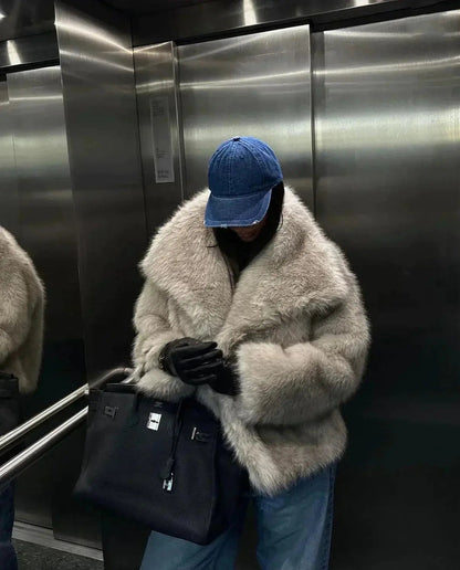 Luxe damesjas met volle faux fur uitstraling