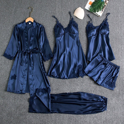 Luxe satijnen 5-delige pyjamaset met verfijnde kanten details
