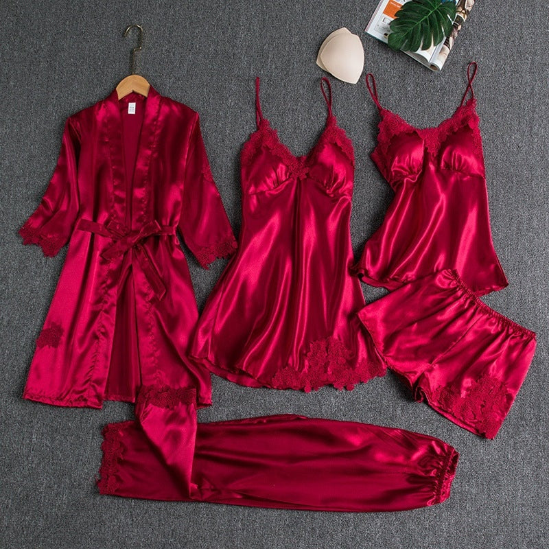Luxe satijnen 5-delige pyjamaset met verfijnde kanten details
