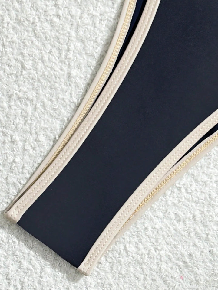 Mira Triangle Bikini | Marineblauw met Beige Contrastzoom