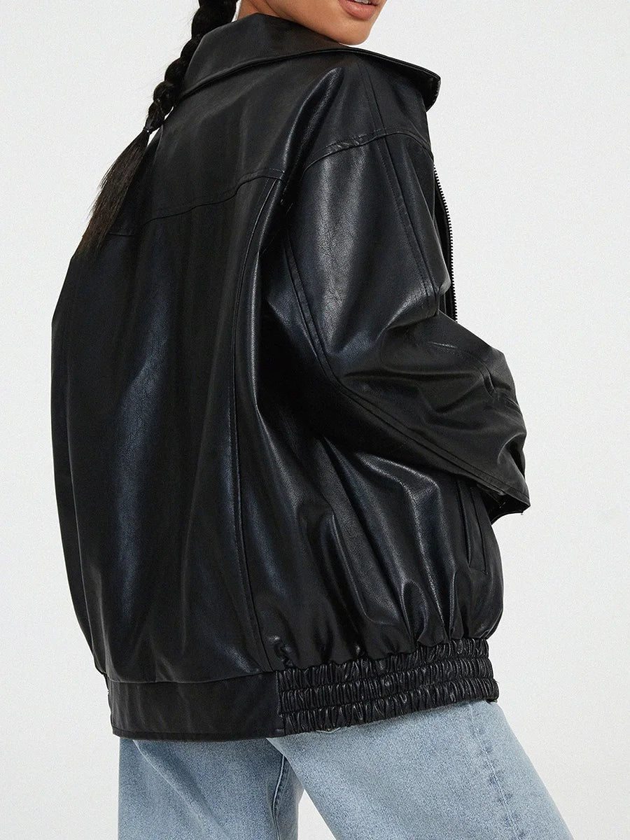 Modern oversized damesjack met rits en brede kraag