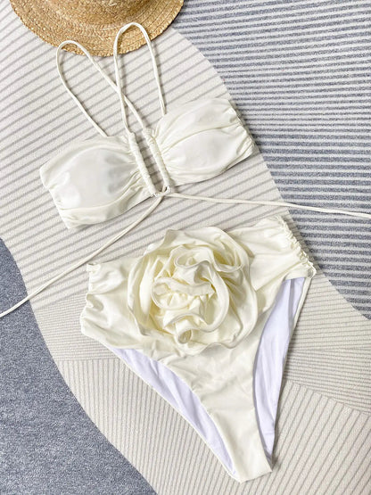 Rosa Bikini | Halternek met Bloemdetail