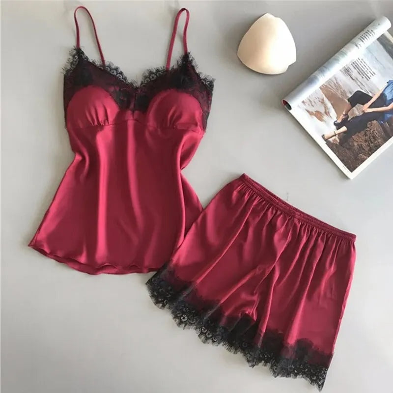 Satijnen dames pyjamaset met kant – Élodie