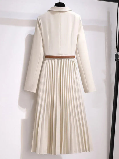 Stijlvolle midi jurk met geplisseerde rok en elegante blazerlook