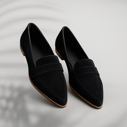 Tijdloze suède dames loafers met puntige neus