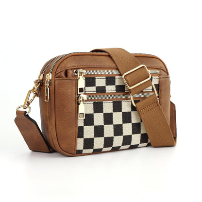 Trendy crossbody tas met verstelbare decoratieve band