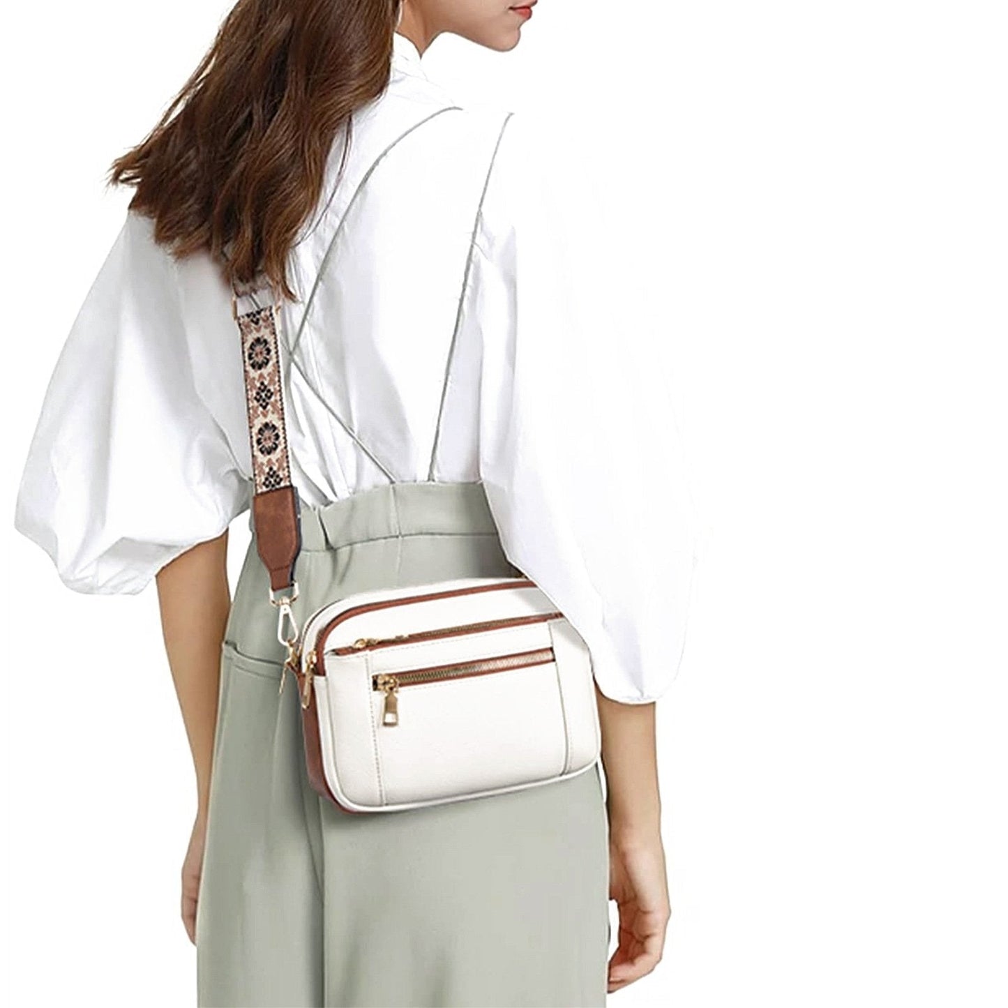 Trendy crossbody tas met verstelbare decoratieve band