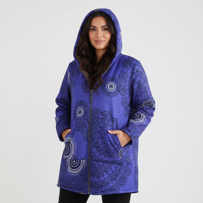 Warme gevoerde dames winterjas met print en capuchon – Elvira