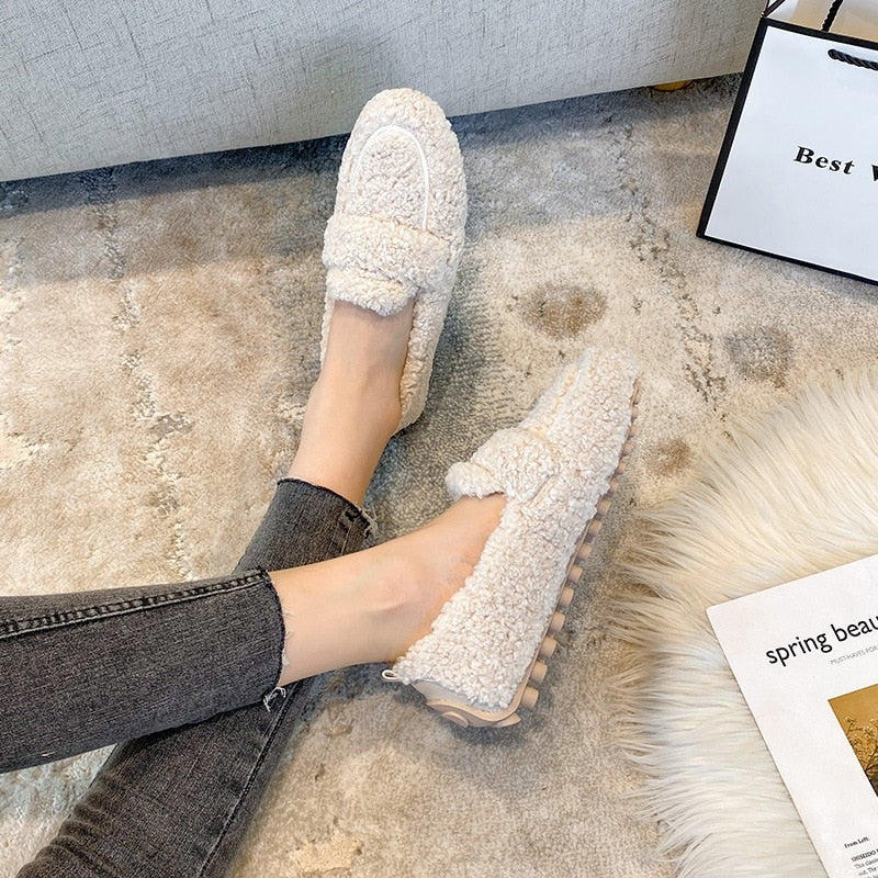 Warme teddy loafers voor dames