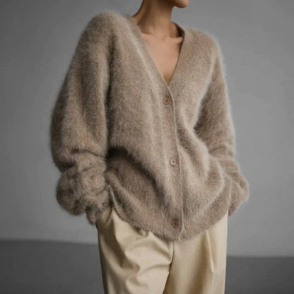 Zacht luxe gebreid damesvest met V-hals – Jennifer