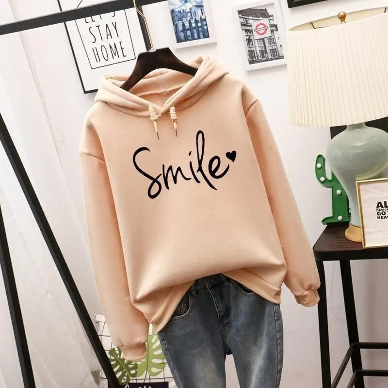 Zachte fleece dameshoodie met positieve print