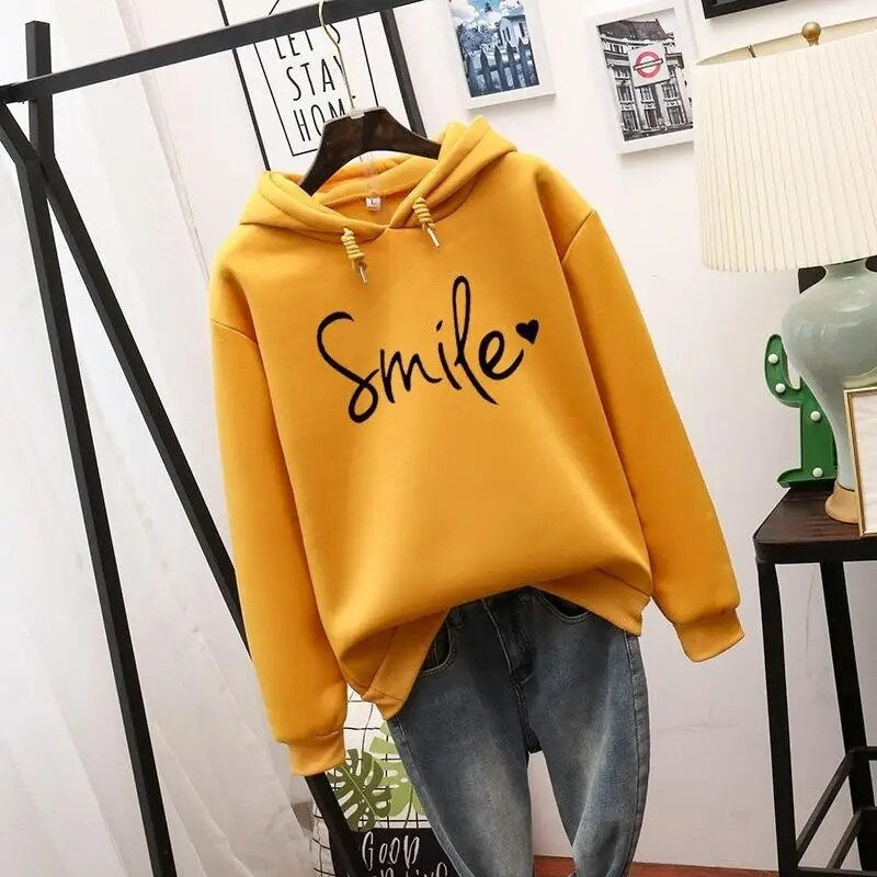 Zachte fleece dameshoodie met positieve print