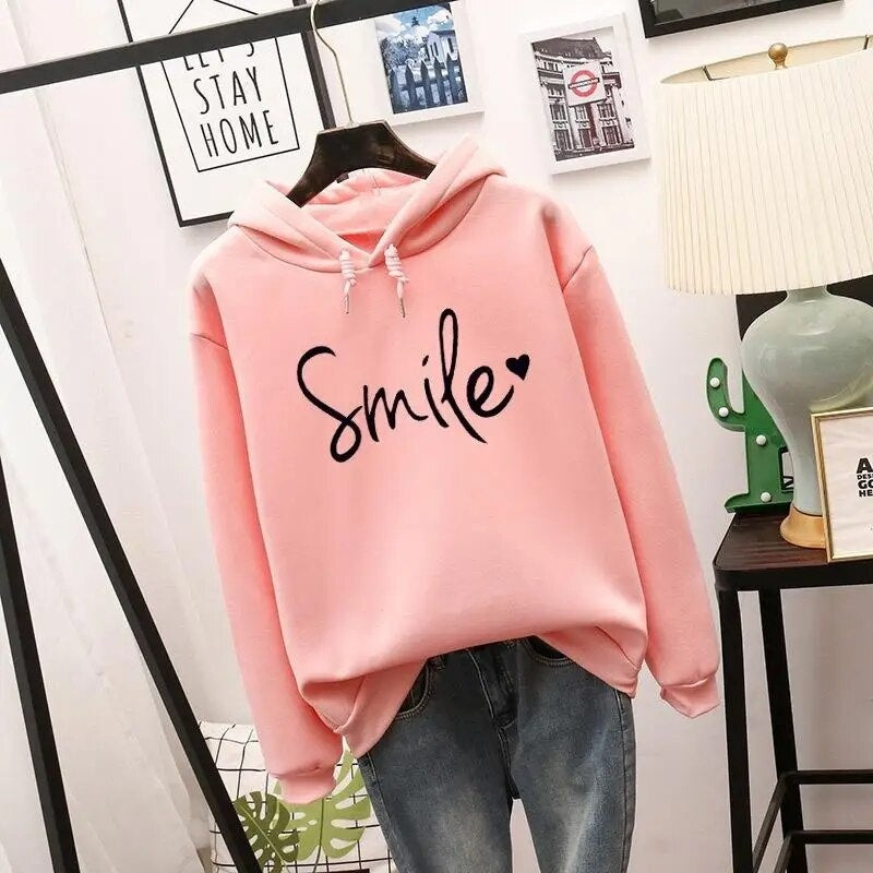 Zachte fleece dameshoodie met positieve print