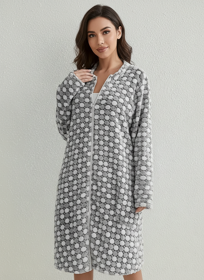 Zachte fleece huisjas met stippenprint – Livia