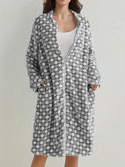 Zachte fleece huisjas met stippenprint – Livia