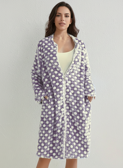 Zachte fleece huisjas met stippenprint – Livia