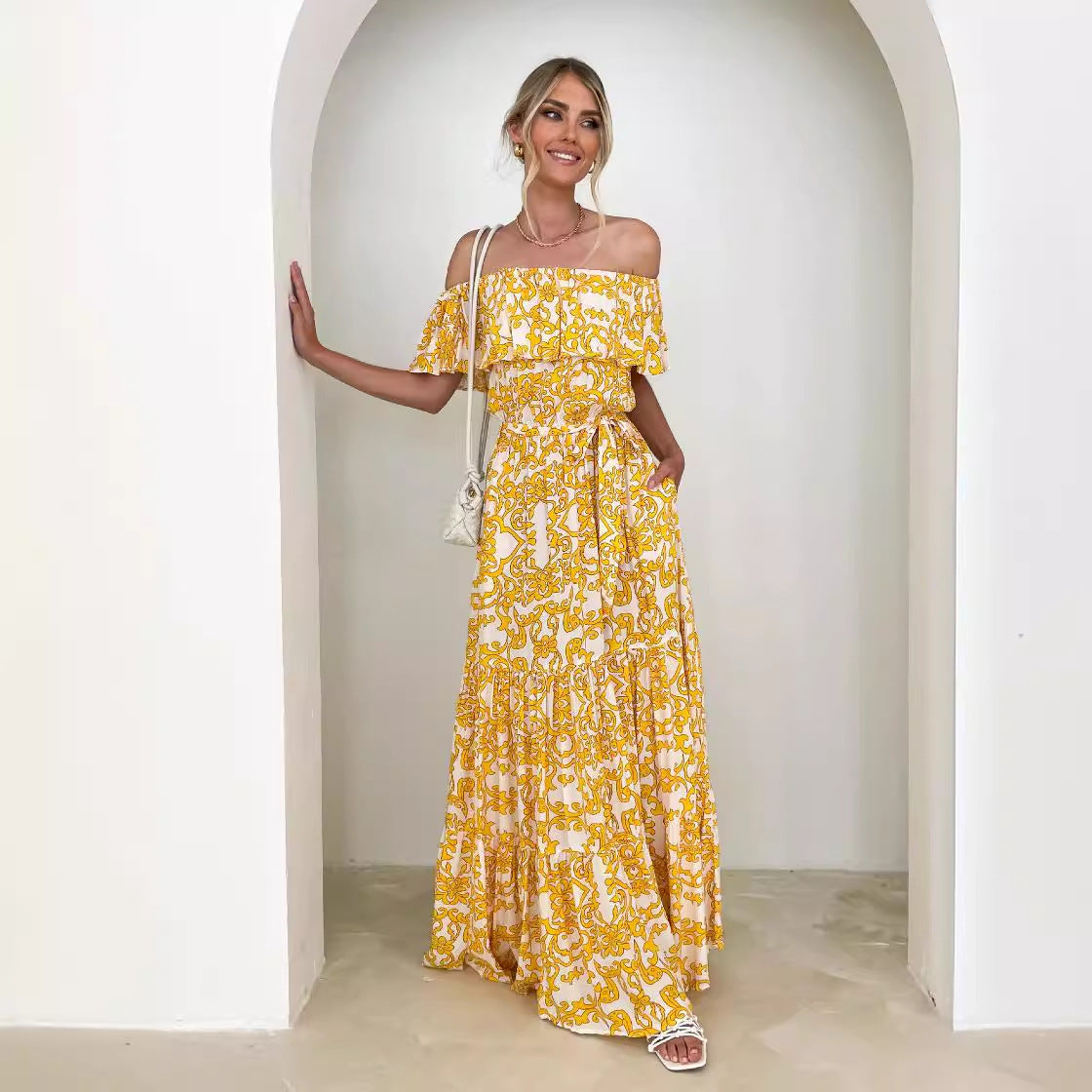 Zomer Maxi Jurk met Off Shoulder en Rimpel Halslijn en Tailleband