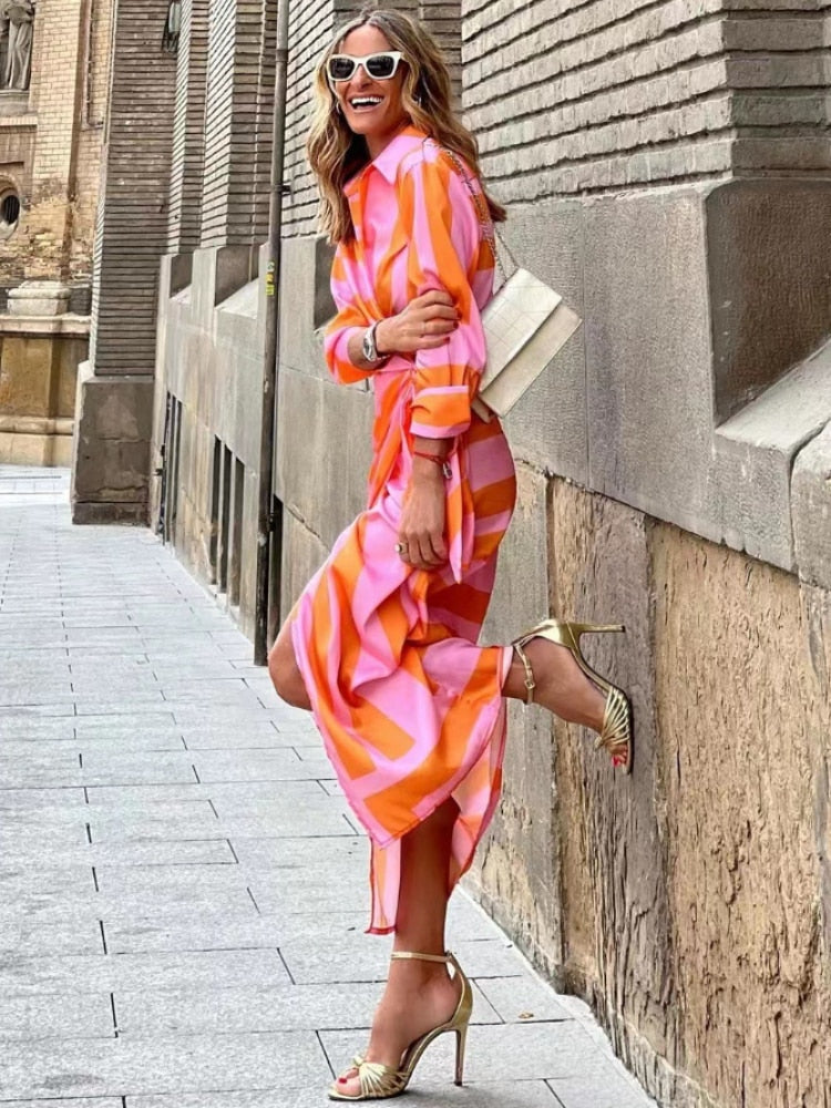 Zomerse Wikkel Jurk met Kraag en Print in Lichtgewicht Viscose