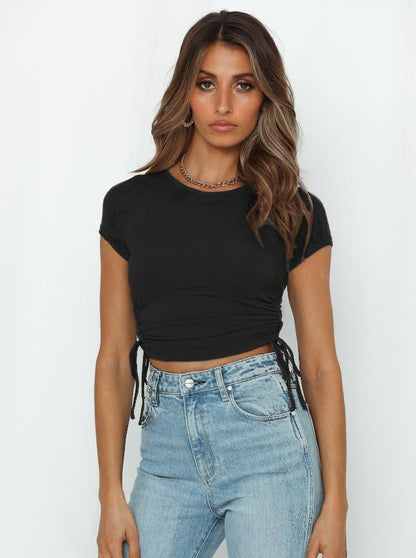 Zwart Ronde Hals T-shirt met Strik en Strakke Pasvorm voor Casual Gebruik