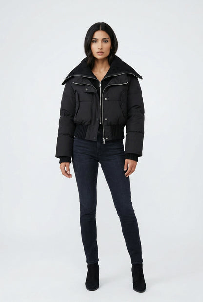 Delayed Dames Cropped Puffer Jas met Grote Ribkraag
