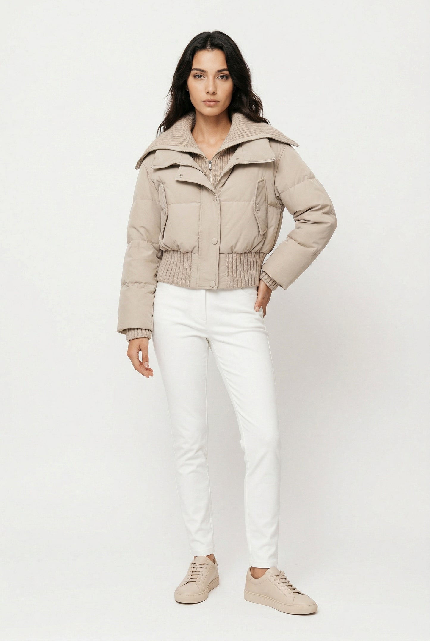 Delayed Dames Cropped Puffer Jas met Grote Ribkraag