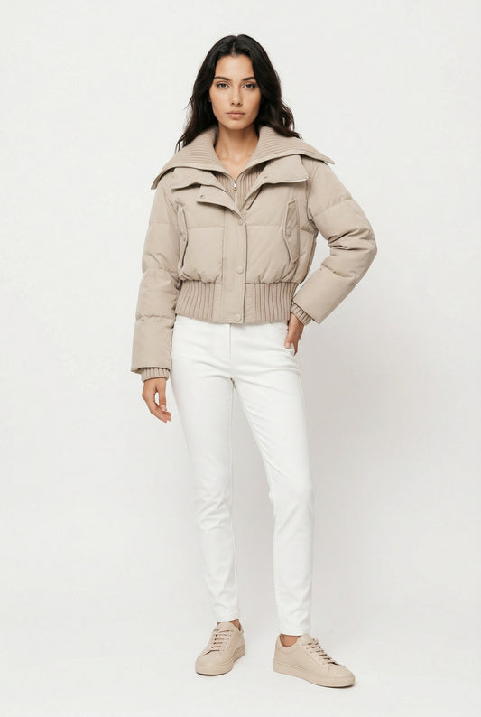 Delayed Dames Cropped Puffer Jas met Grote Ribkraag